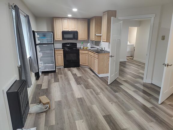 2nd image of 3007 29th Ave NW #B