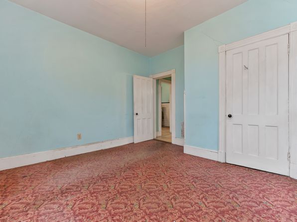 bridgeport-connecticut-448357353 picture