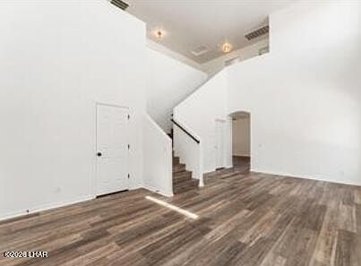 4th image of 1789 E Chestnut Blvd