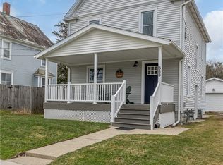 353 S Prospect St, Medina, OH 44256