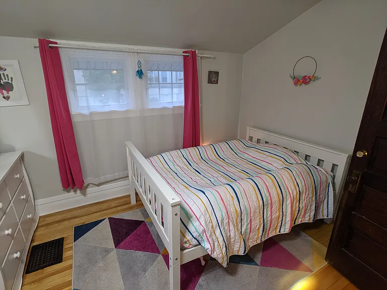 1812 W Lawn Ave — Photo 7