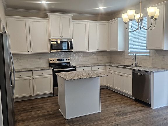 2nd image of 831 River Gardens Dr