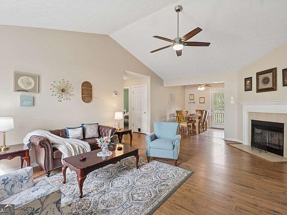 3rd image of 1123 Patriot Cir