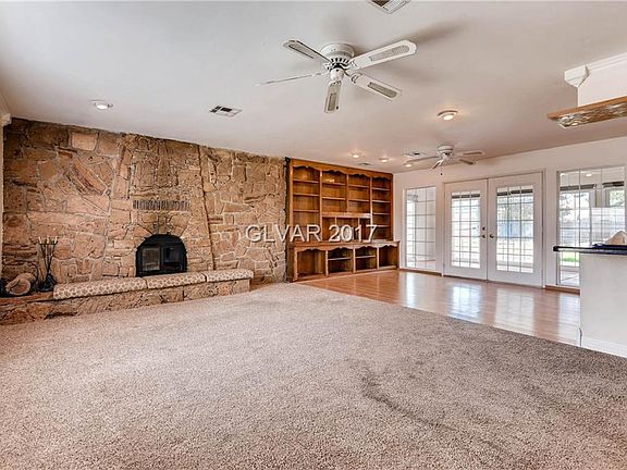 4th image of 1571 Bridle Dr