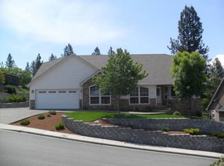 215 Landau Ln, Grants Pass, OR