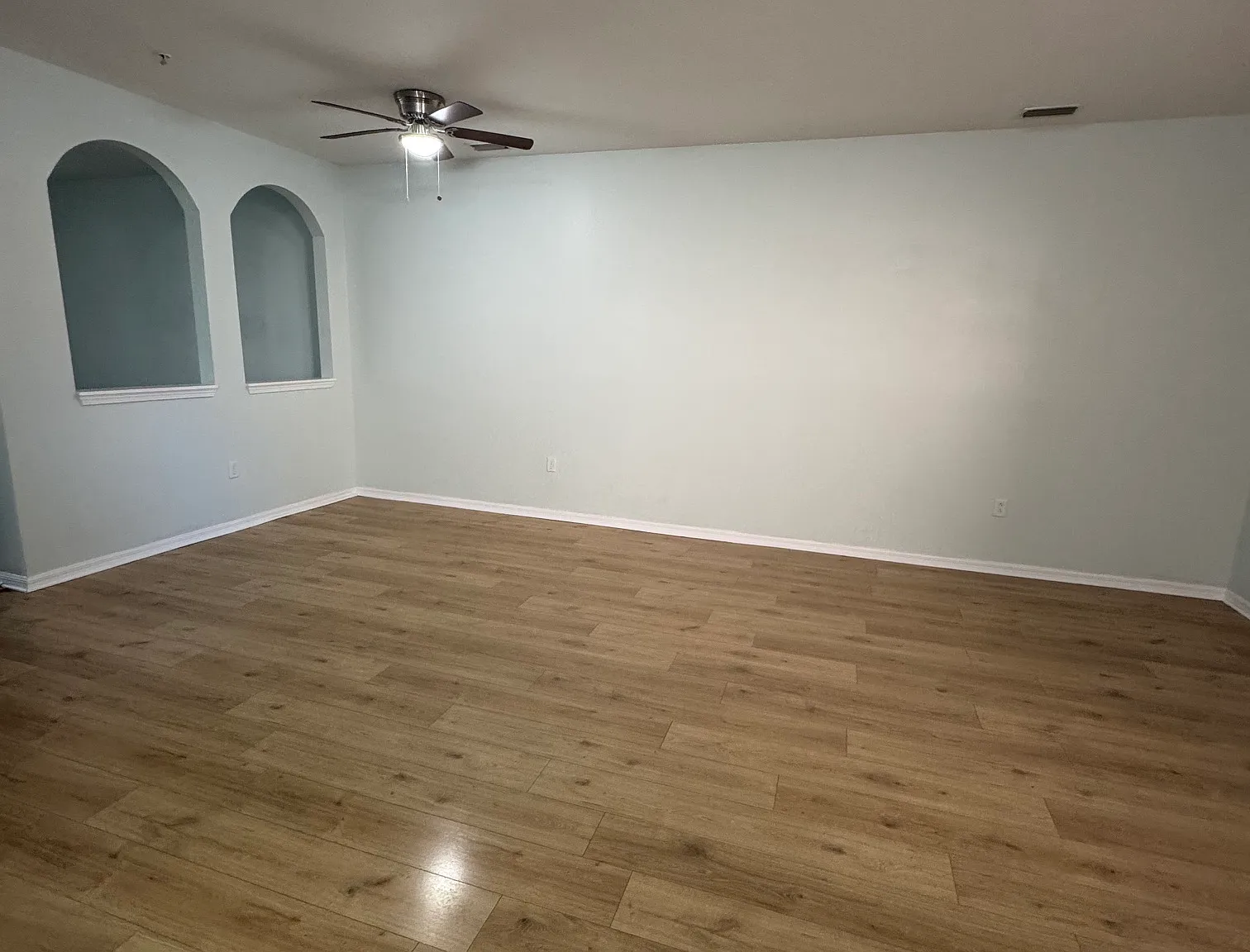 3413 Parkridge Cir — Photo 3