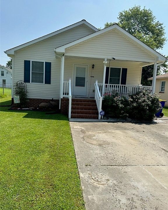 1st image of 709 Blackstone Ave #A