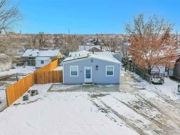 3190 W Hawthorne Place, Denver, CO 80221