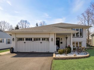 736 S Summit St, Barrington, IL 60010