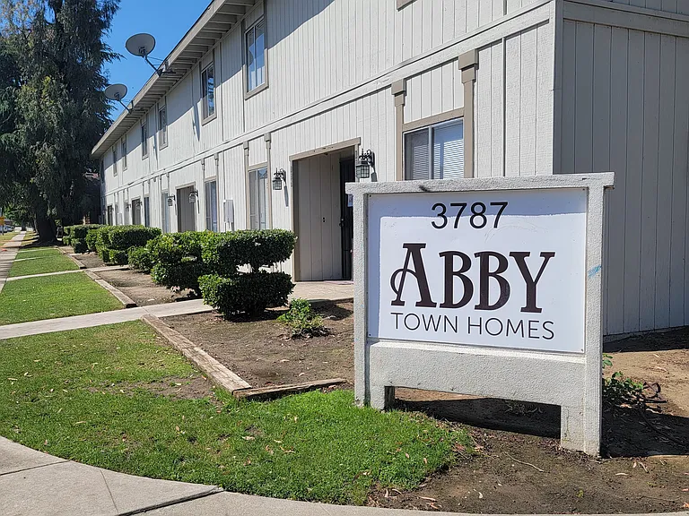 3787 N Abby St #104 — Photo 1