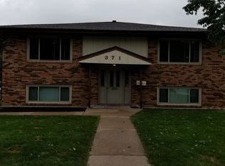 371 74th Ave NE APT 1, Fridley, MN 55432