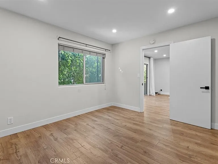 6752 Hillpark Dr #303 — Photo 7