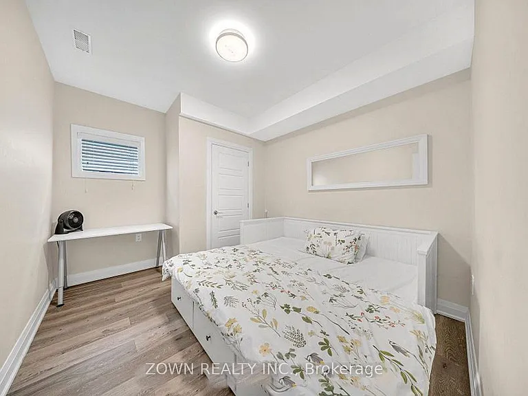 736 Hillview Cres #BASEMENT — Photo 6