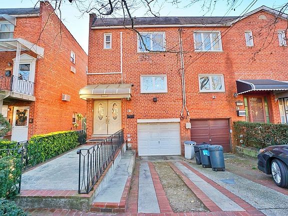 3rd image of 2765 Mill Ave
