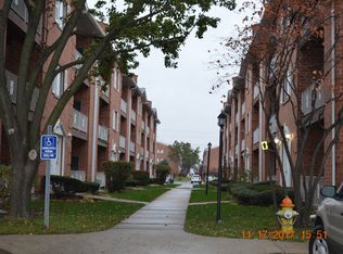 1714 Sable Ln APT 202, Mount Prospect, IL 60056