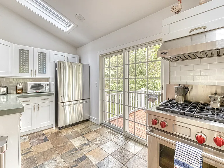 49 Cedar Dr — Photo 27
