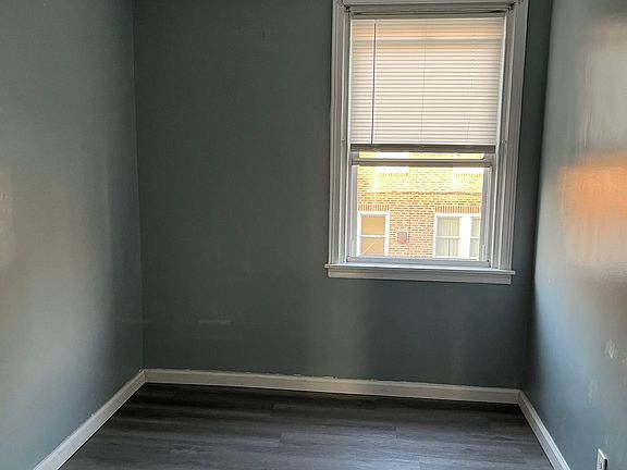 2nd image of 42XX Oakmont St