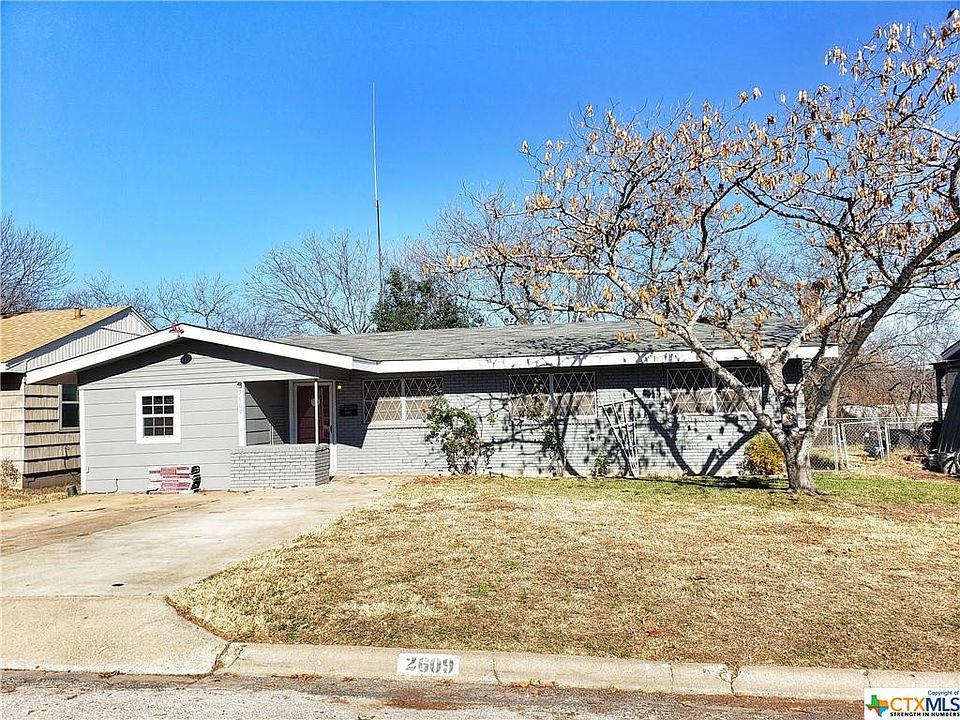 1st image of 2609 Powell Dr