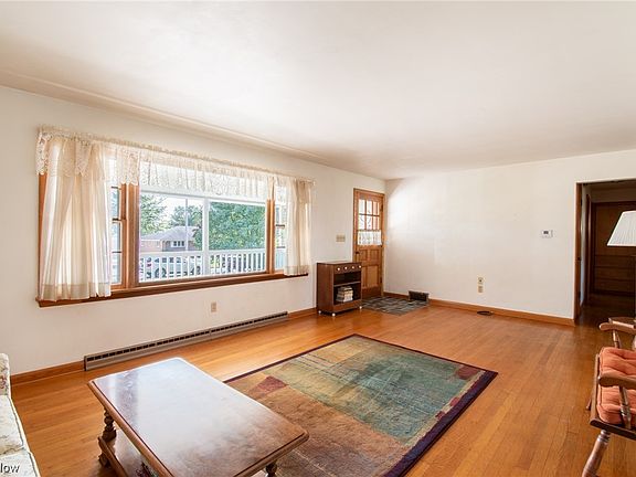 5th image of 810 Kenmar St