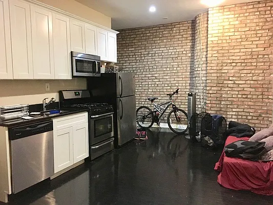 Rented by Charles Coutinho LLC | media 44