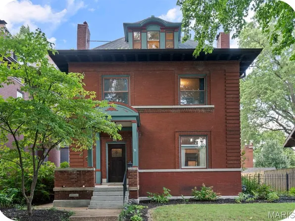 2909 Accomac St, Saint Louis, MO 63104