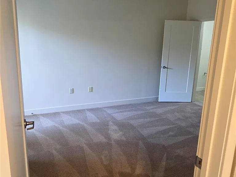 436 S Virgil Ave #405 — Photo 7