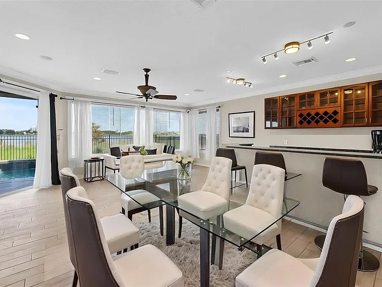 8507 Saint Marino Blvd — Photo 34