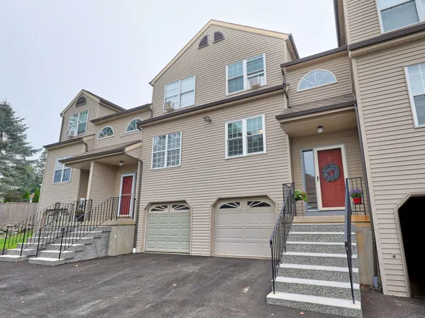 24 Taft Point #39, Waterbury, CT 06708
