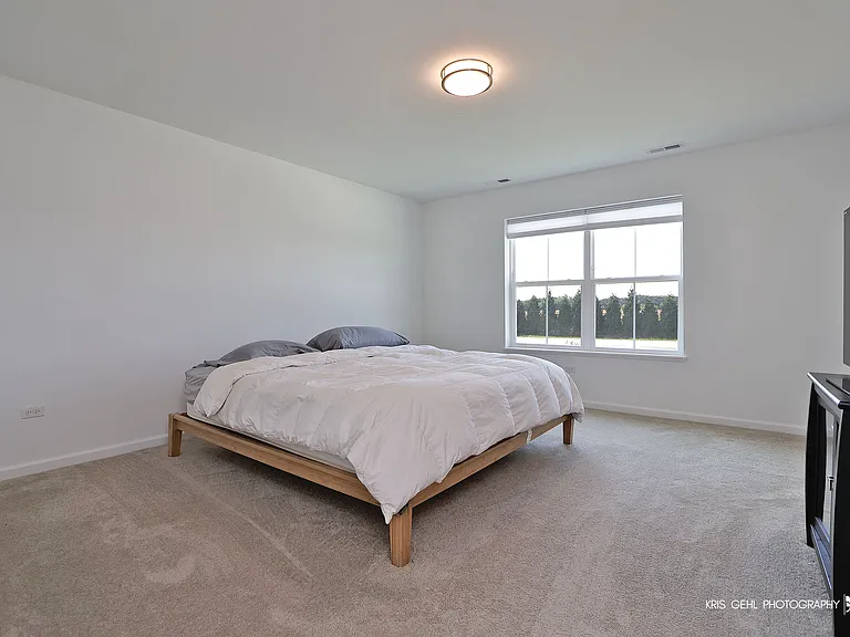 2490 Olivia Ct — Photo 13