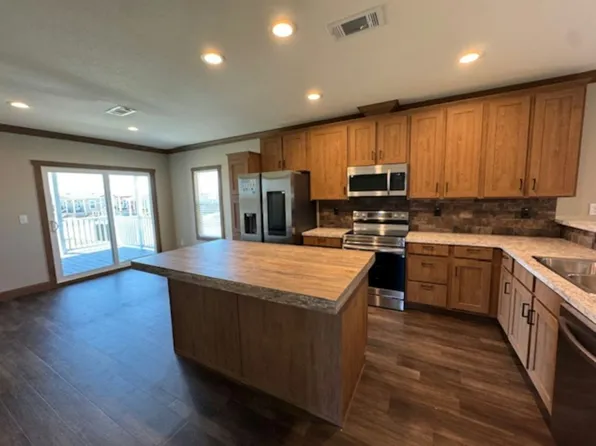 100 Trail Ride Way Plan, Rockrose Ranch