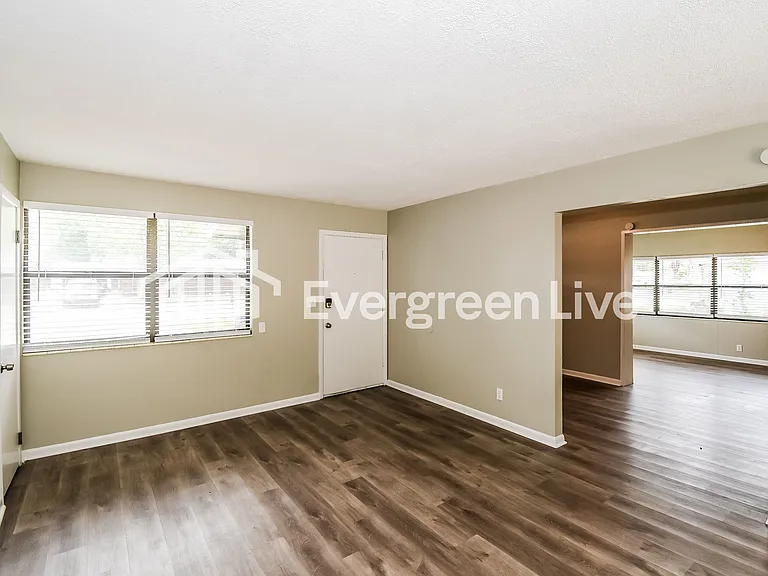 2125 Bunting Dr — Photo 12