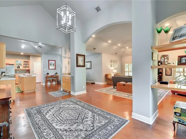 709 Old McDade Rd, Elgin, TX 78621