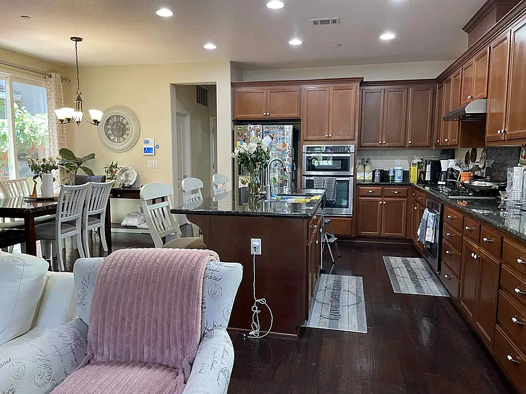 210 Sorrento Ln — Photo 7