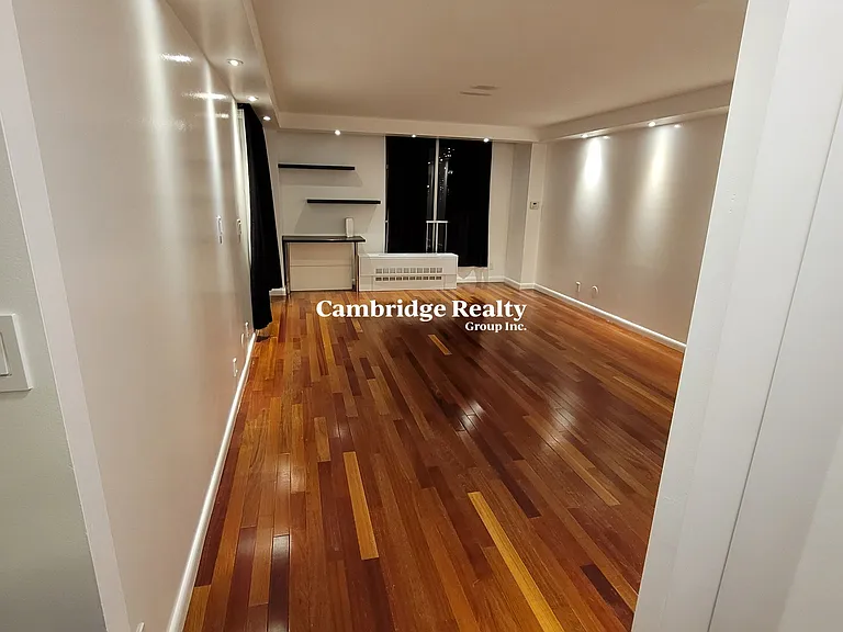 33 Pond Ave #924T — Photo 5