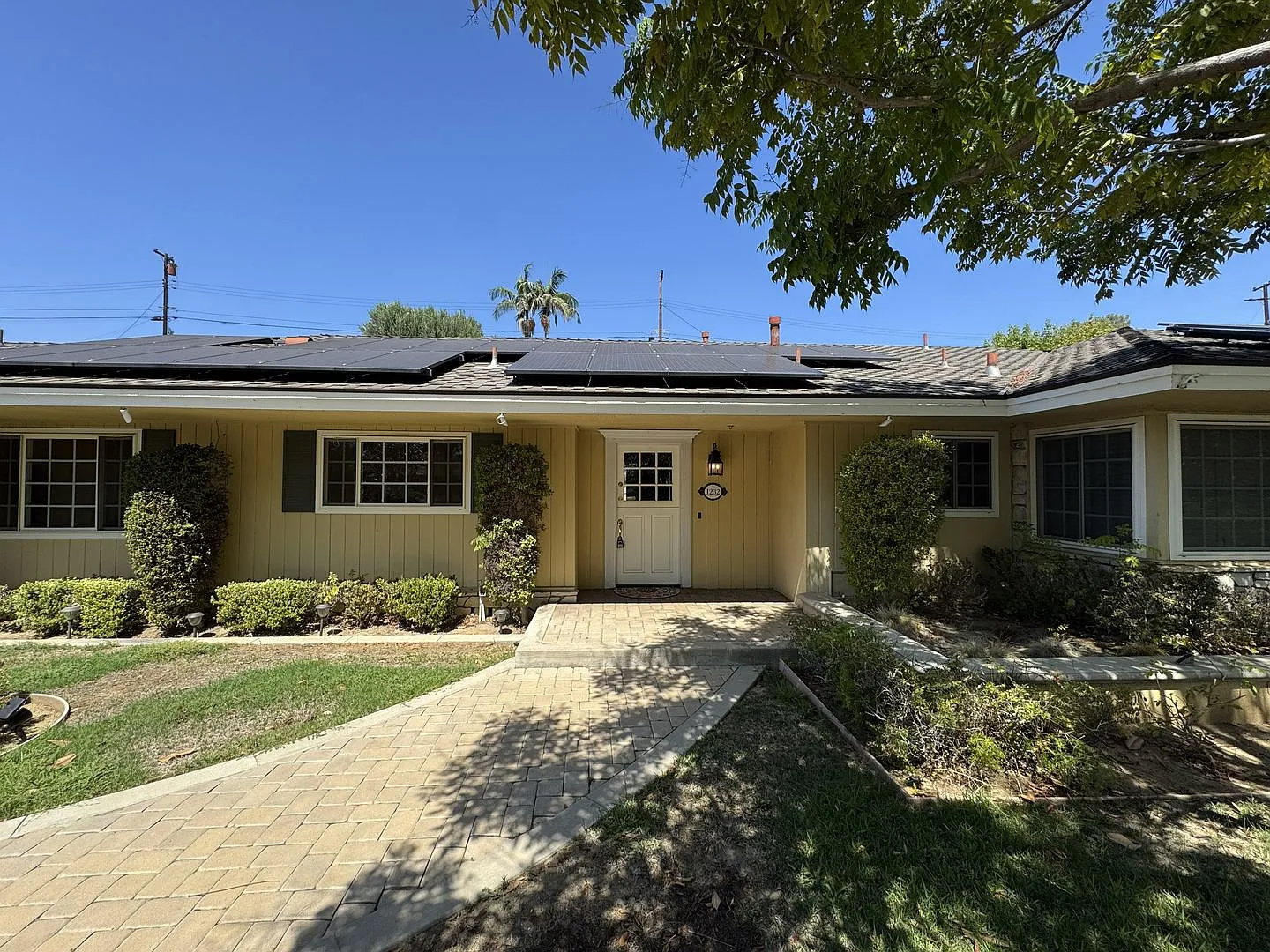 Beautifully Upgraded 4 Bed 2 Bath Fullerton Home with Solar! — Photo 3