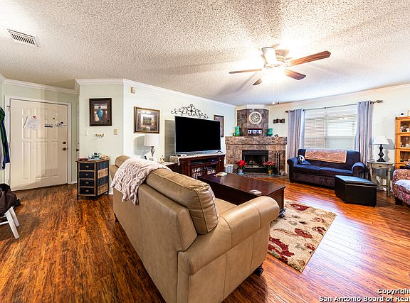 2nd image of 13130 Regency Way