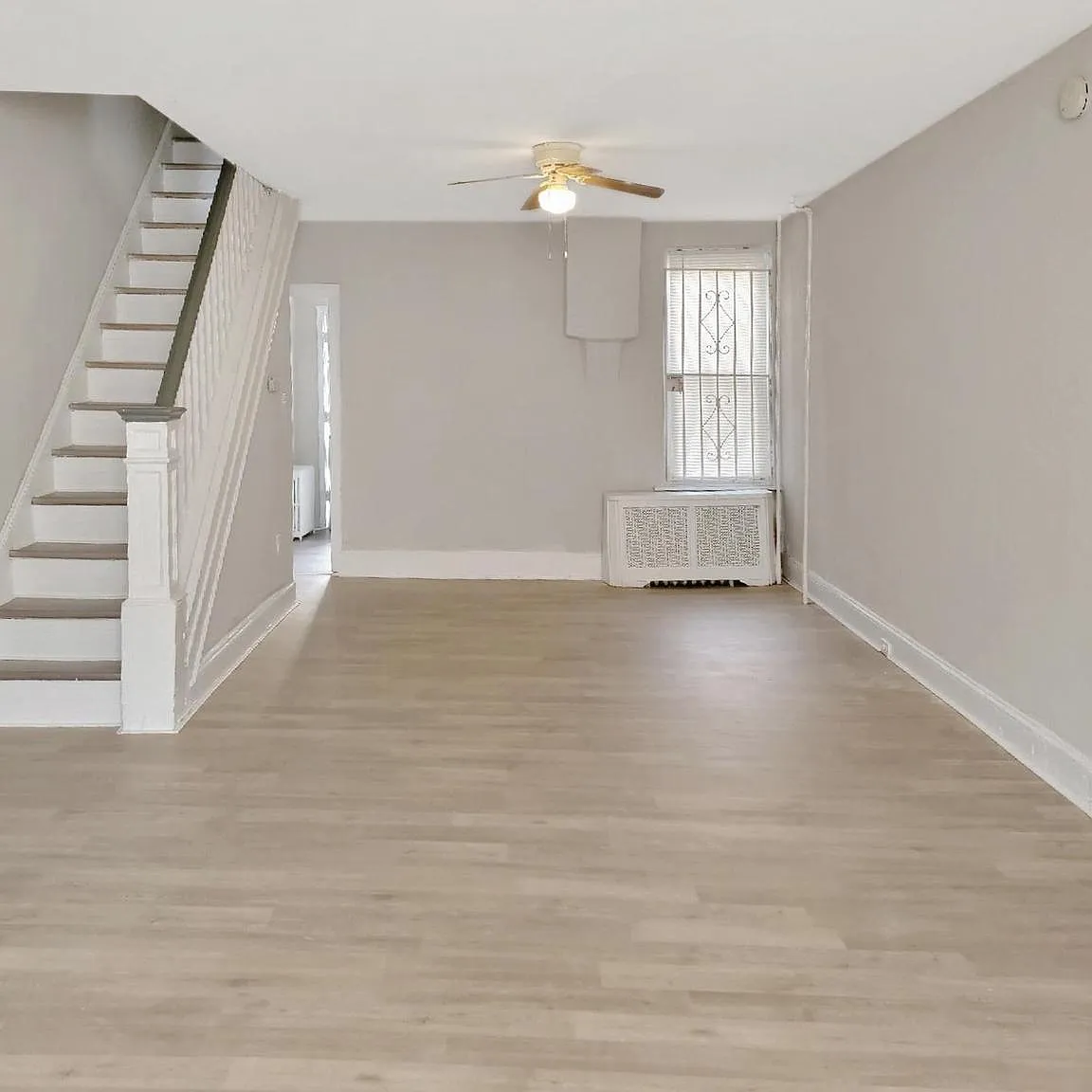 2 bed, 880 sqft, $1,425 — Photo 1