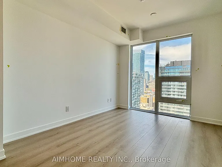 100 Queen St E #3303 — Photo 10
