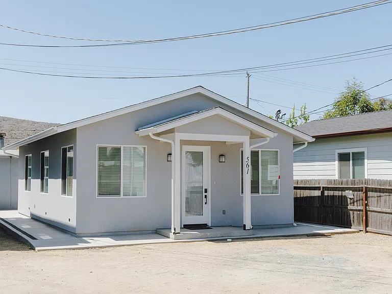 561 Branch St — Photo 14