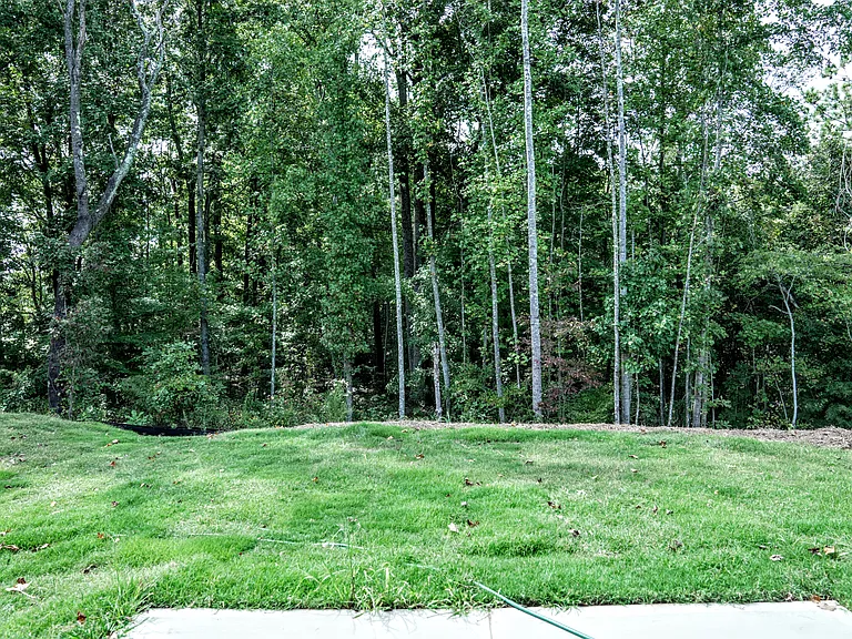 79 Pineview Dr — Photo 22