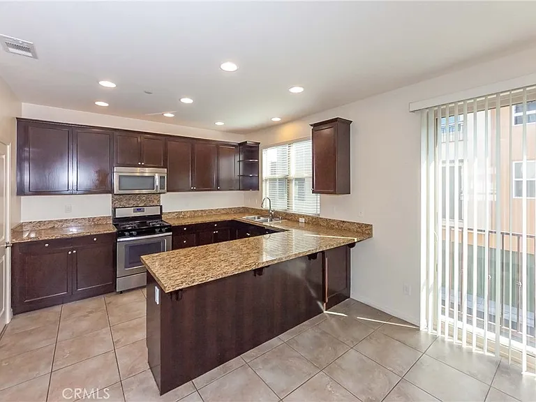 12011 Millennium Park Ct — Photo 10