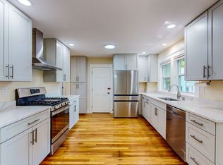 146 Langley Rd FLOOR 2, Newton Center, MA 02459