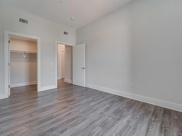 660 Grand St #313 — Photo 15
