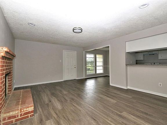 3rd image of 13611 Ravensway Dr APT A