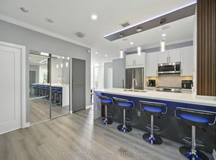 181 Village Green Sq #314, Toronto, ON M1S 0K6