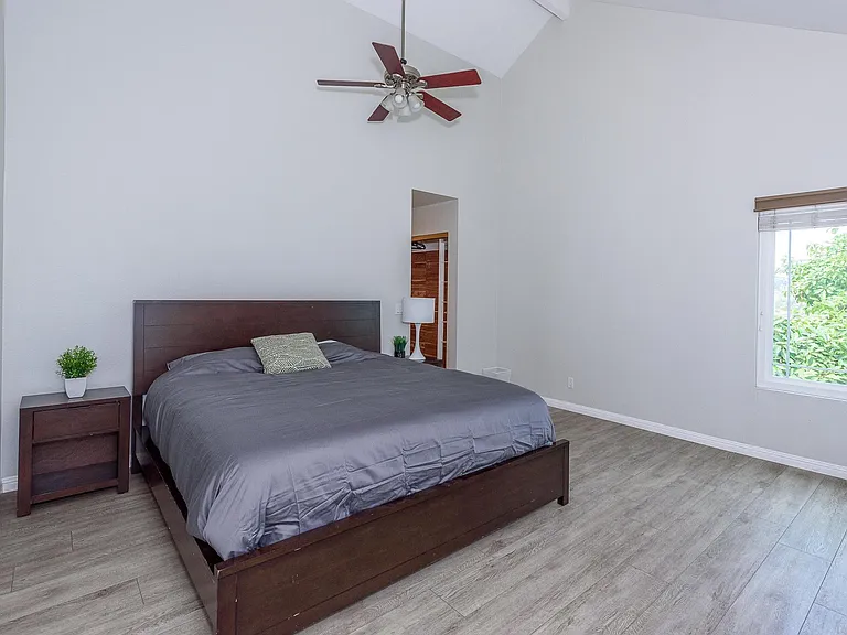 727 Lamplighter Rd — Photo 8