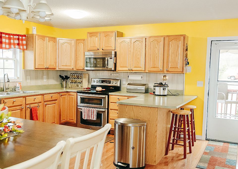 1st image of 45 King Mountain St