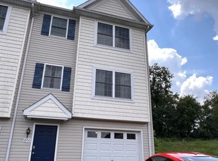 800 Kentwell Dr, York, PA 17406