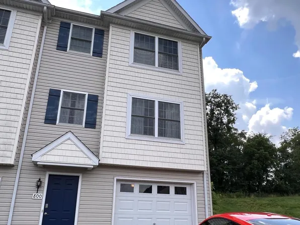 800 Kentwell Dr, York, PA 17406