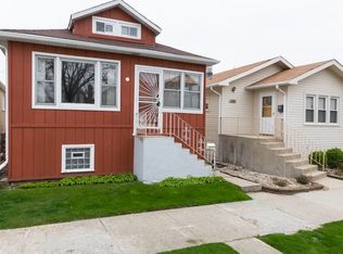 3914 N Oconto Ave, Chicago, IL